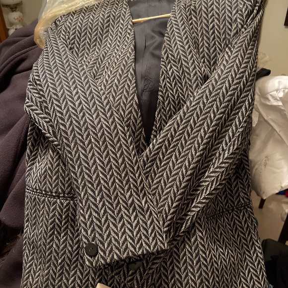 Blazer - Picture 1 of 2